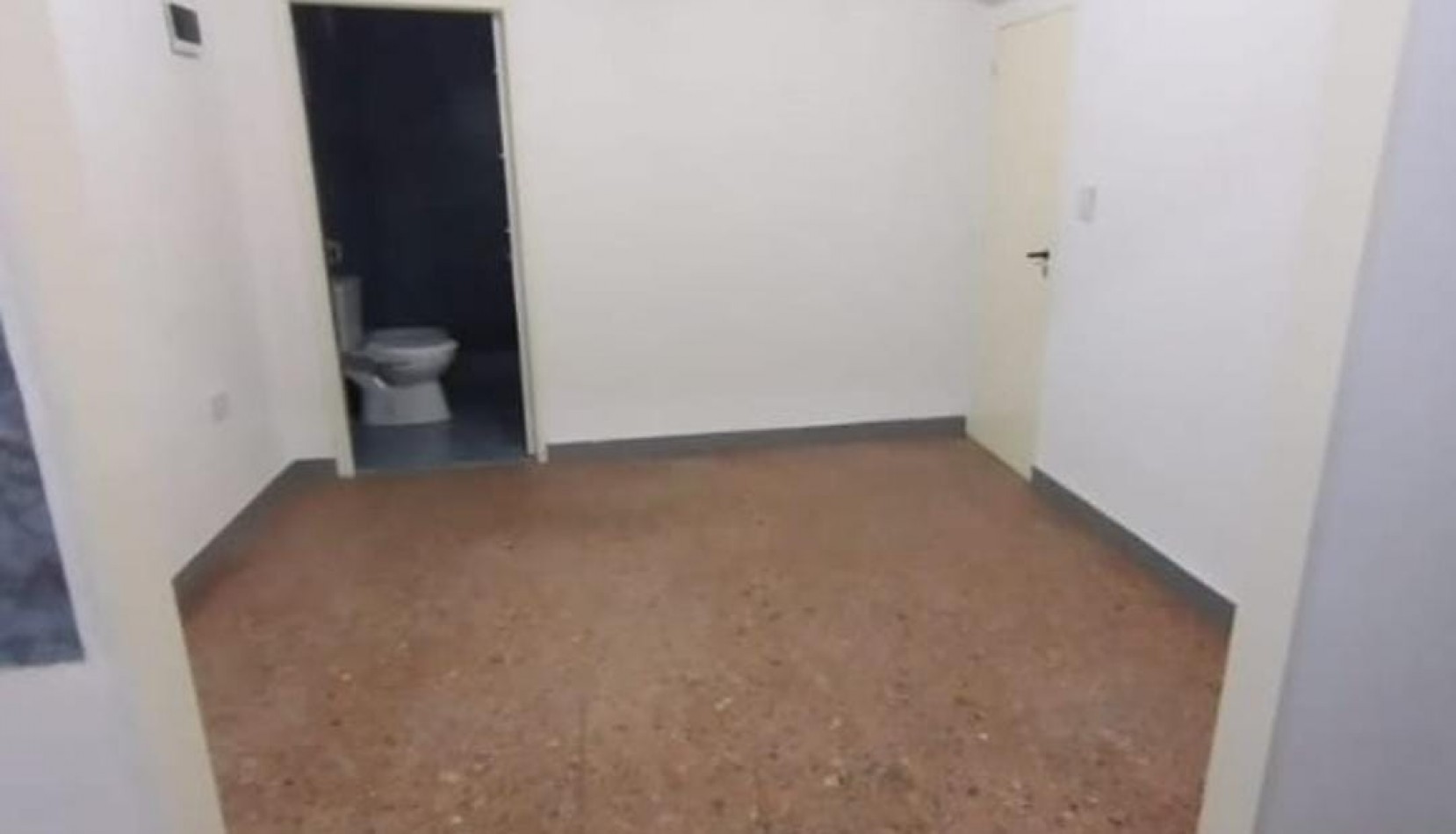 MONOAMBIENTE con terraza y parrilla compartida