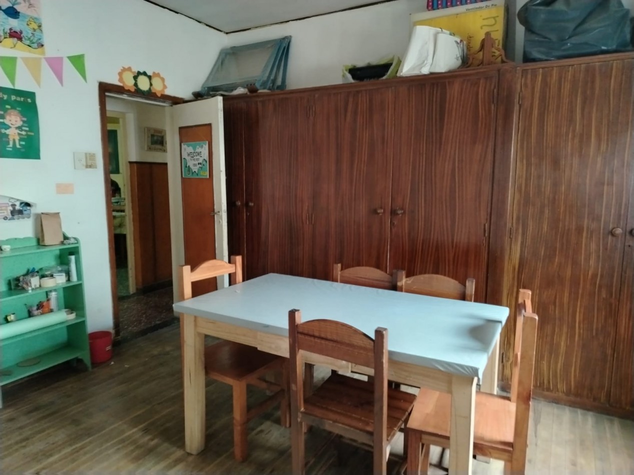 CASA CON DEPARTAMENTO SOBRE AV. PERON - APTA CREDITO