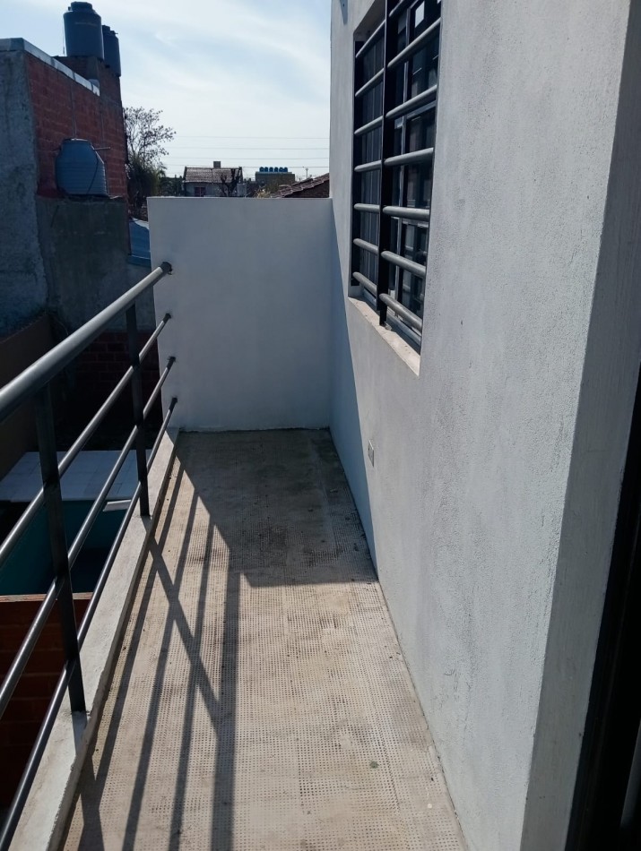 DEPARTAMENTO 2 AMBIENTES CON BALCON A ESTRENAR
