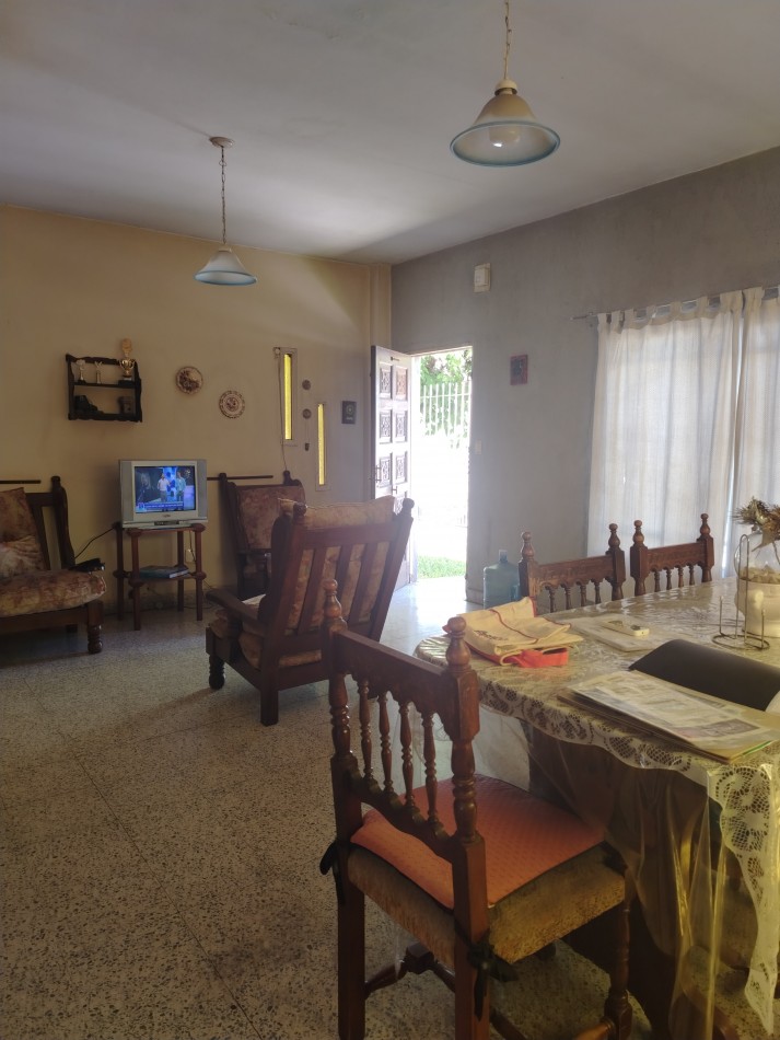 Casa 4 ambientes 