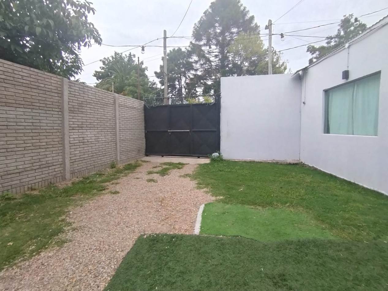 LOCAL CON VIVIENDA Y PILETA 