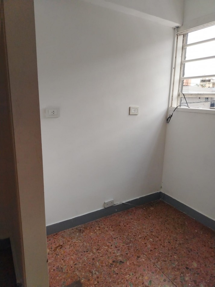 MONOAMBIENTE con terraza y parrilla compartida