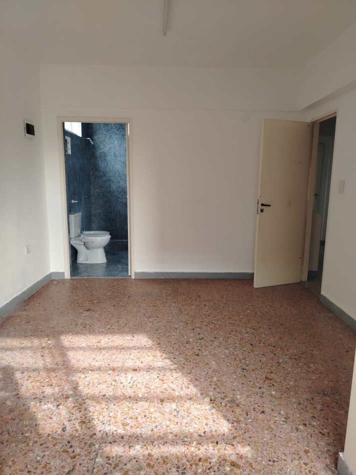 MONOAMBIENTE con terraza y parrilla compartida