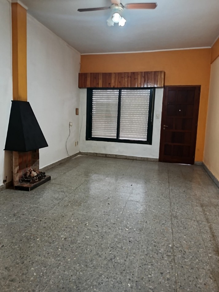 DOS CASA MAS DEPARTAMENTO a 5 cuadras de R197