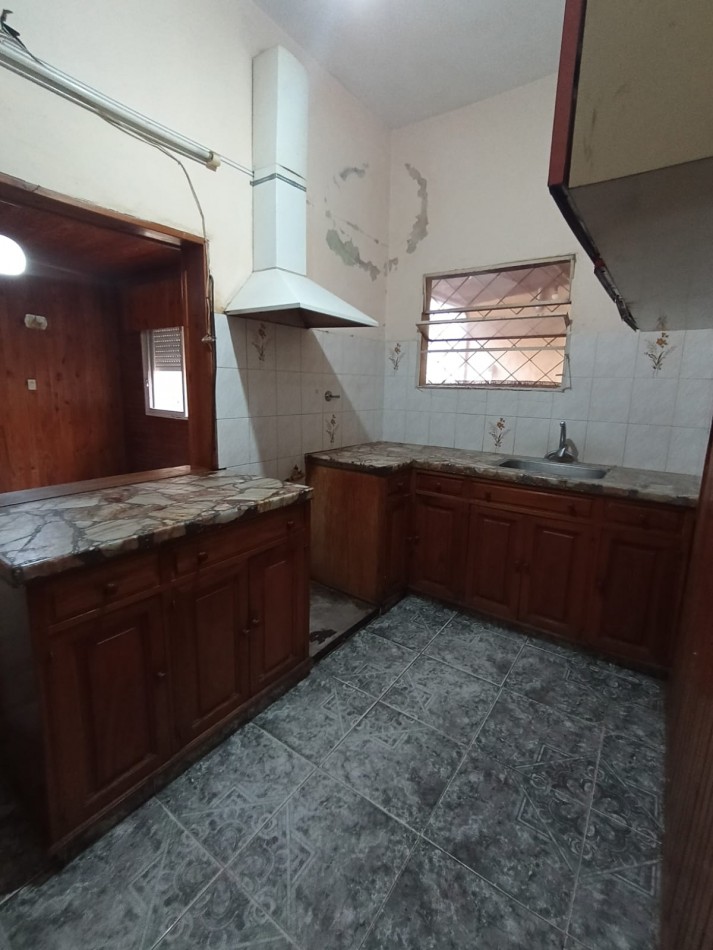 DOS CASA MAS DEPARTAMENTO a 5 cuadras de R197
