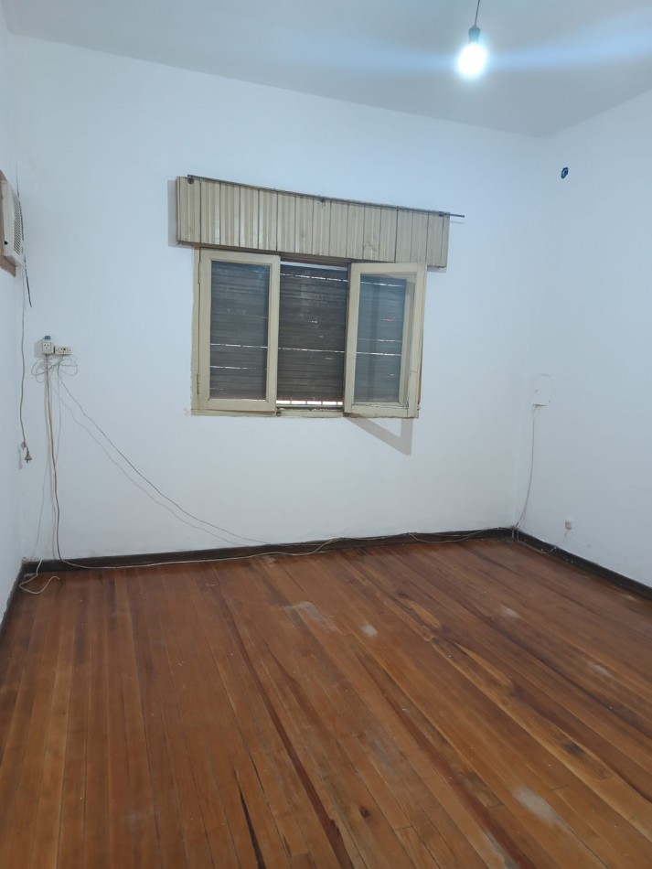 DOS CASA MAS DEPARTAMENTO a 5 cuadras de R197