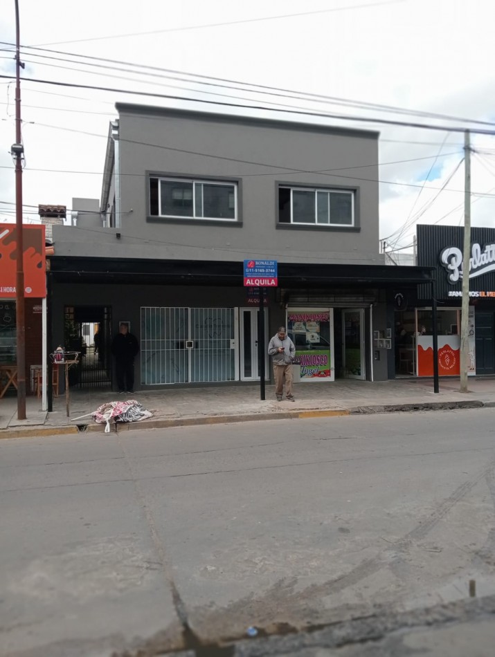 Alquiler Comercial Primer Piso Centrico