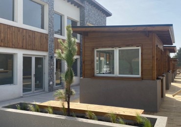 GONDOLA COMERCIAL COSTA ESMERALDA