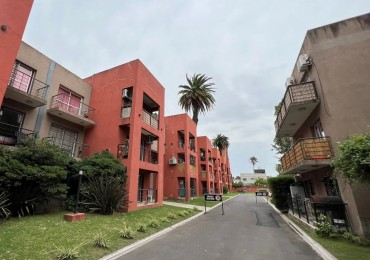 DEPARTAMENTO MONOAMBIENTE CON COCHERA EN VILLA CARMELA