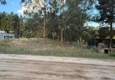 LOTE EN COSTA ESMERALDA